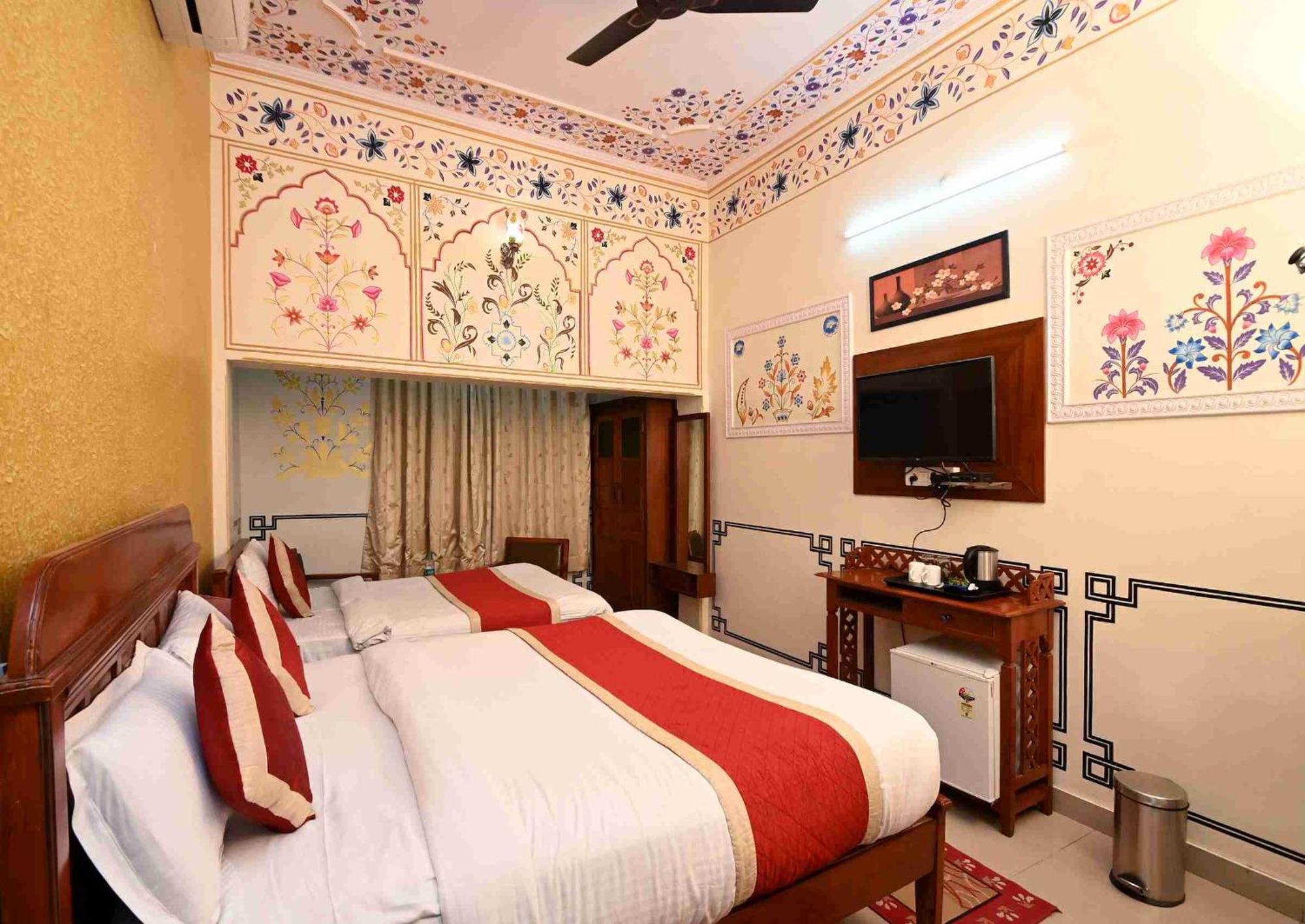 Virasat Mahal Heritage Hotel-Jaipur City Center Exterior photo