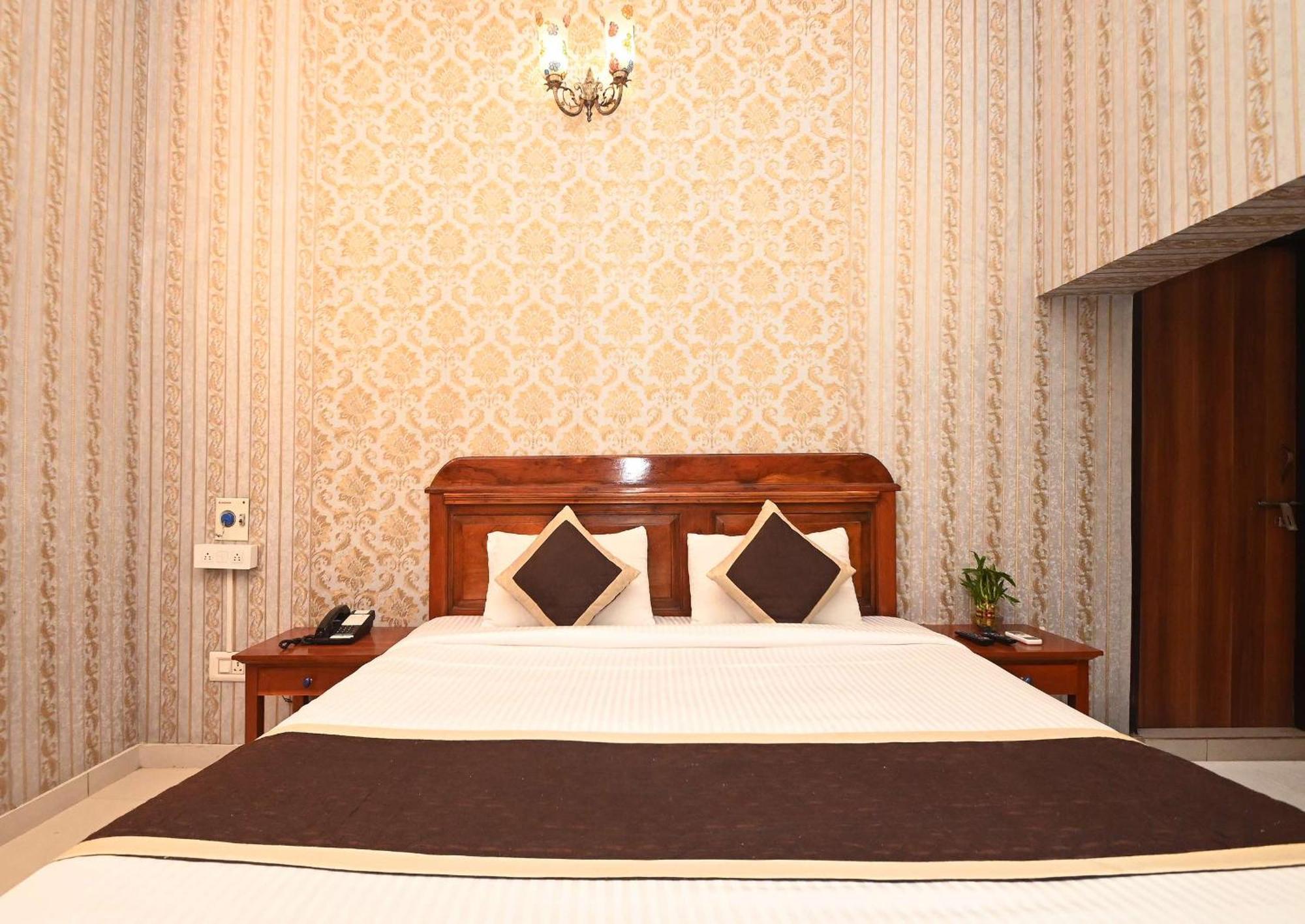 Virasat Mahal Heritage Hotel-Jaipur City Center Exterior photo