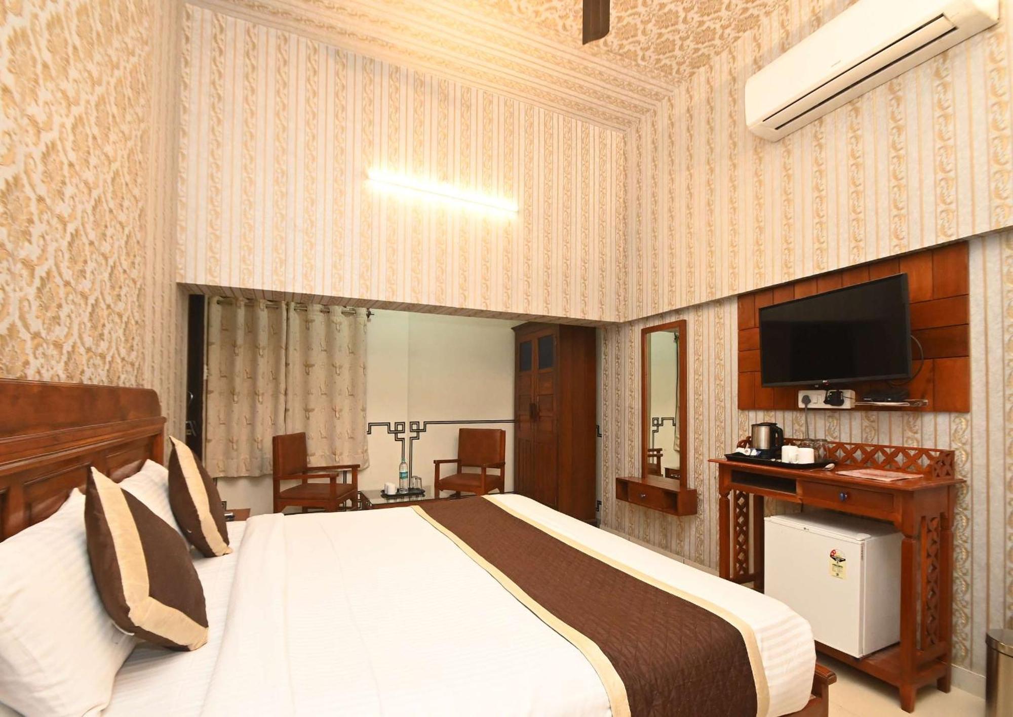 Virasat Mahal Heritage Hotel-Jaipur City Center Exterior photo